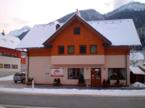 Гостиница Apartment and rooms Maraton, Краньска Гора